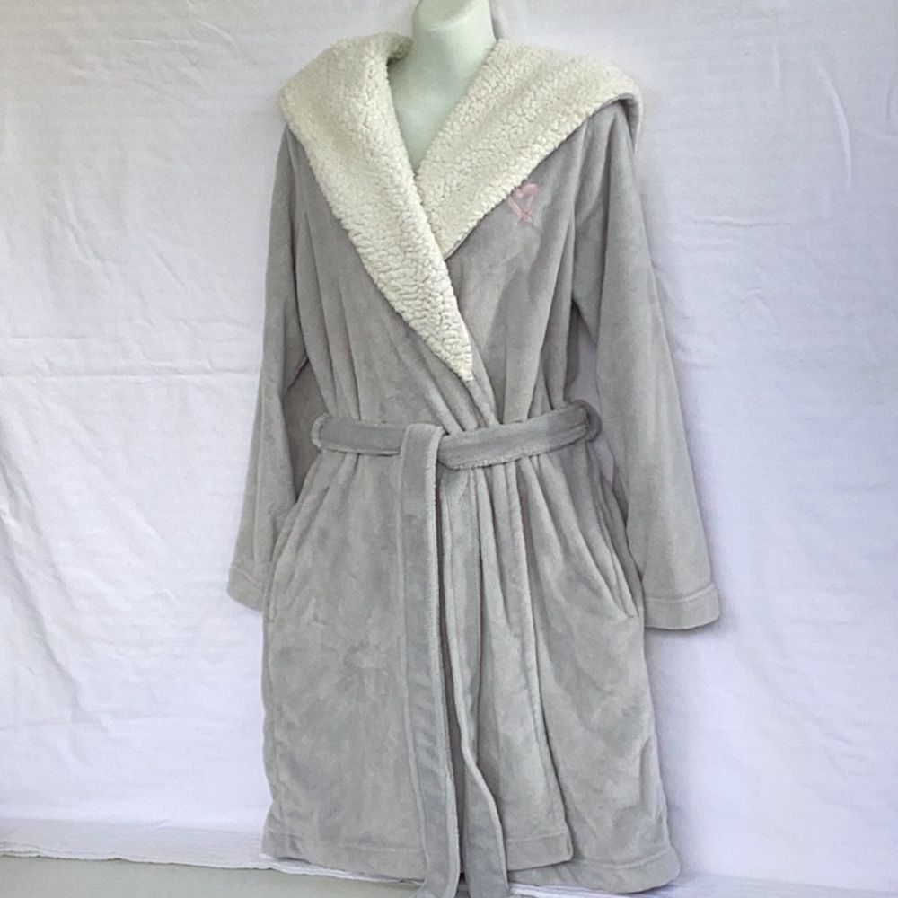 Cozy Victoria’s Secret Robe